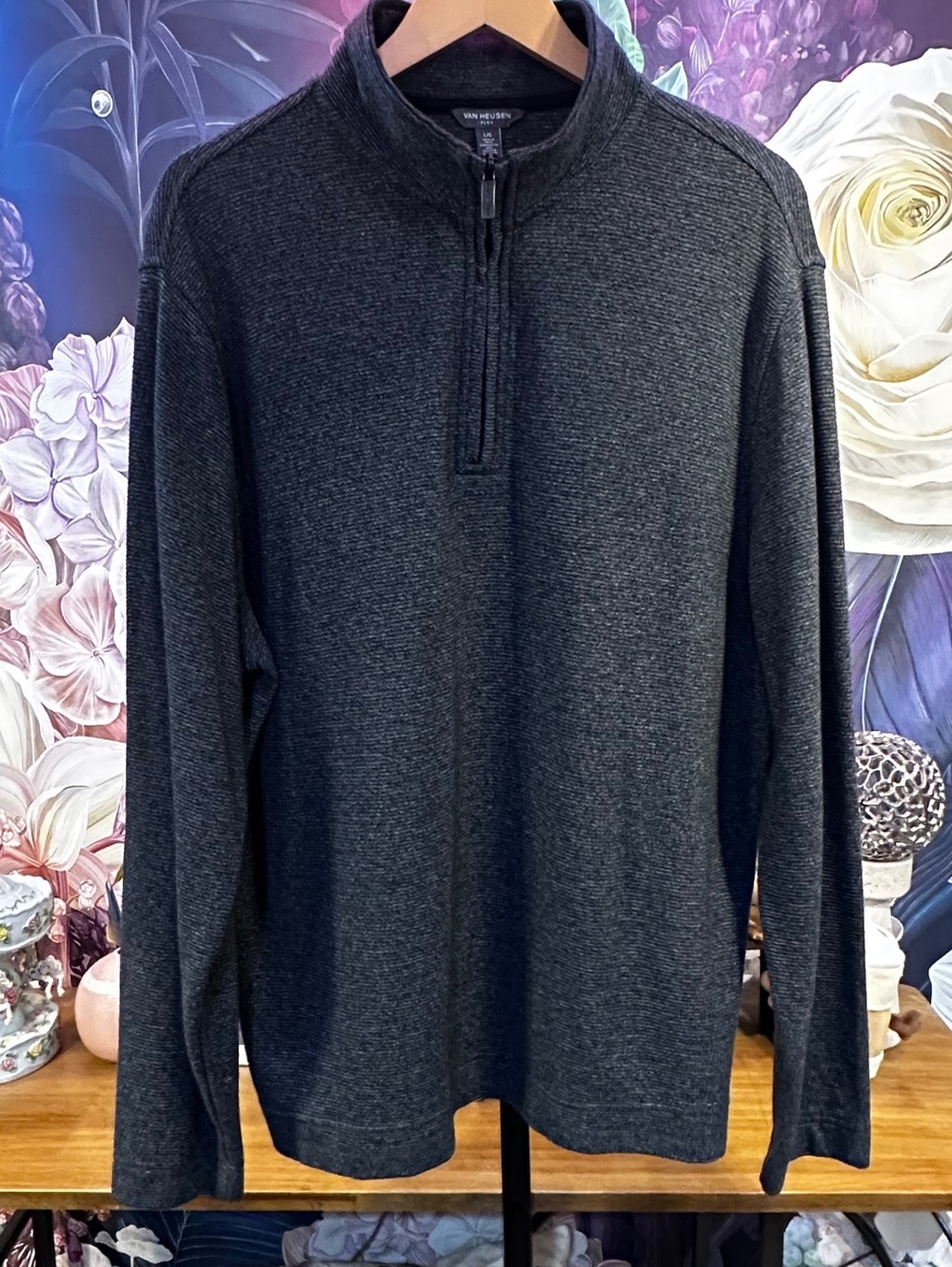 Van Heusen L/G Charcoal Gray Quarter Zip Pullover Sweater Casual Classic